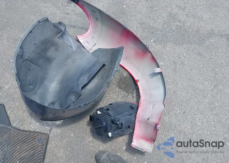 2013 Volkswagen Beetle 2.0T из США, поврежденный, VIN 3VW7A7AT1DM801856